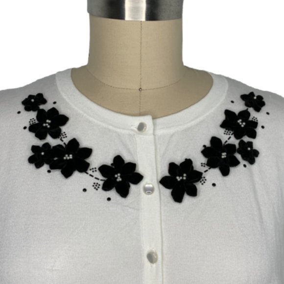 Avenue Black Velvet Flowers on a White Cardigan - Picture 3 of 4